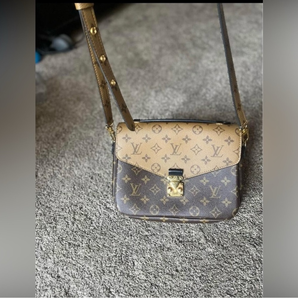 Louis Vuitton Pochette Métis